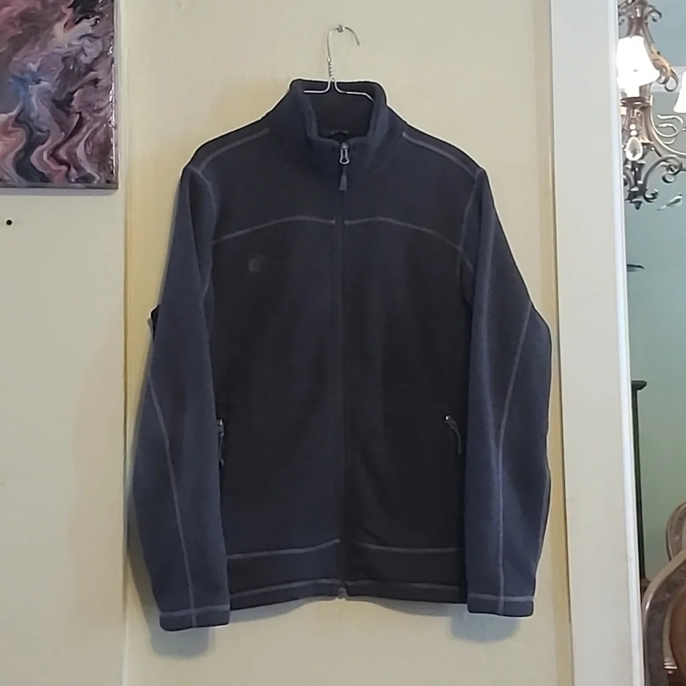 Northface full zip fleece jacket. Dark gray mens sz. Med.(#486)